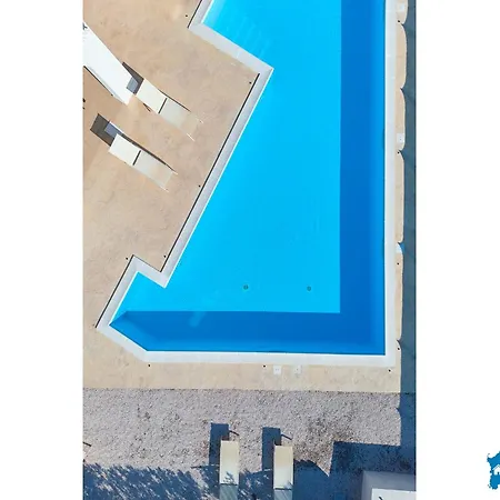 Nuovo Con Piscina 500m Σπίτι διακοπών *