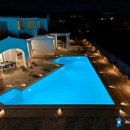 Nuovo Con Piscina 500m *